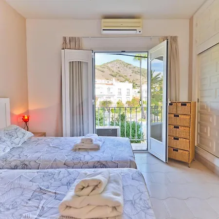 Villa 10 Jardines De Nerja